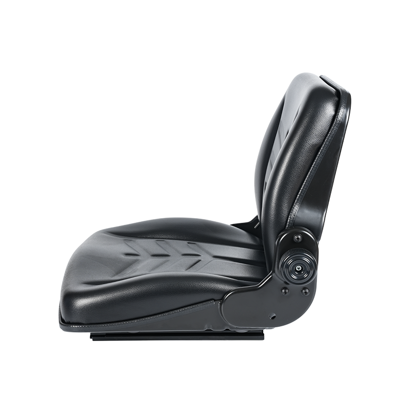 Szeroko odchylany fotel BF8-2 do ciągników lotniskowych z oparciem regulowanym pod kątem 92°